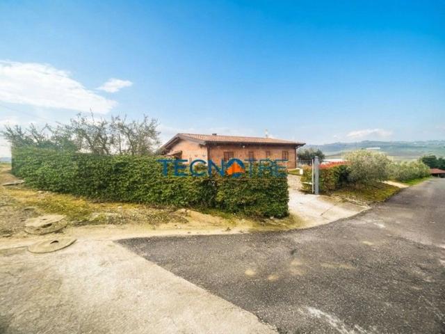 Case e ville in vendita di 100 m² in Contrada Collelungo, 24