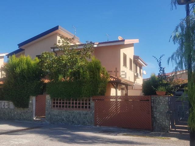Case e ville in vendita di 100 m² in Contrada Difesa
