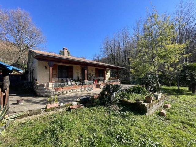 Case e ville in vendita di 100 m² in Contrada San Gregorio