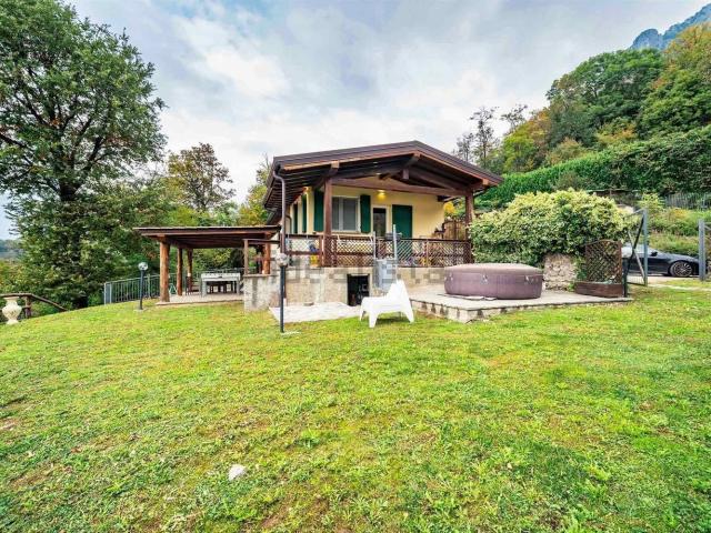 Case e ville in vendita di 100 m² in Località Malnago