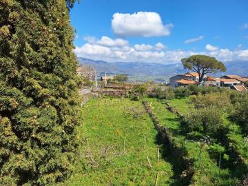Case e ville in vendita di 100 m² in Strada Statale dell&apos Etna e delle Madonie