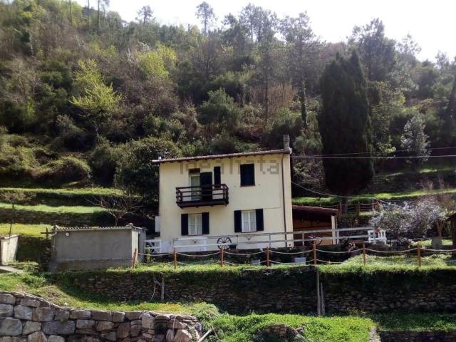 Case e ville in vendita di 100 m² in Strada Provinciale 51