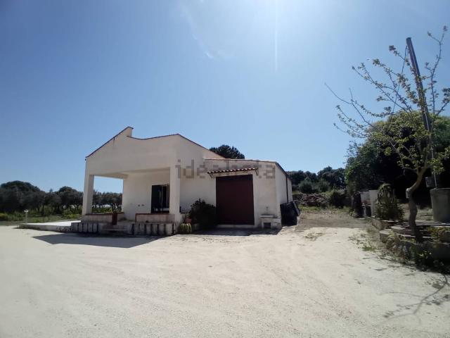 Case e ville in vendita di 100 m² in Strada Provinciale 81