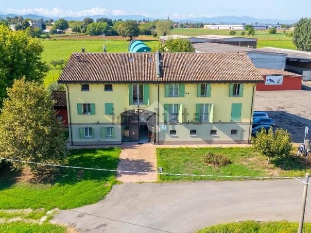 Case e ville in vendita di 1010 m² in Strada della Fornace, 3