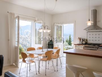 Case e ville in vendita di 101 m² in Via Niccolò Paganini, 74