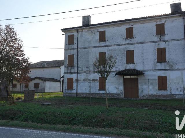 Case e ville in vendita di 1022 m² in Via di Sotto, 61