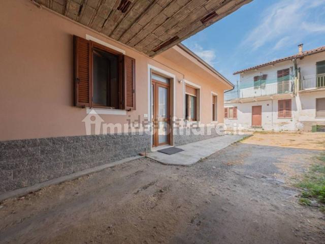 Case e ville in vendita di 103 m² in Via Roma