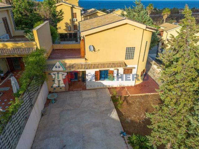 Case e ville in vendita di 103 m² in Contrada Cozzo Corvo