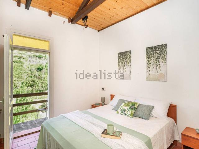 Case e ville in vendita di 103 m² in Località Vernazzola, 3