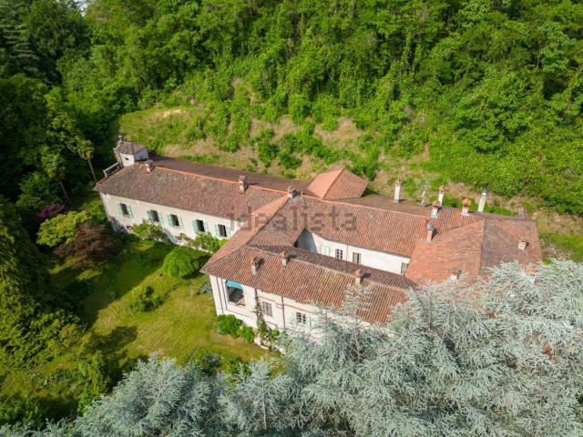 Case e ville in vendita di 1050 m² in Frazione Gibellina