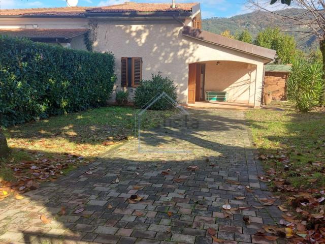 Case e ville in vendita di 105 m² in Via Emile Zola