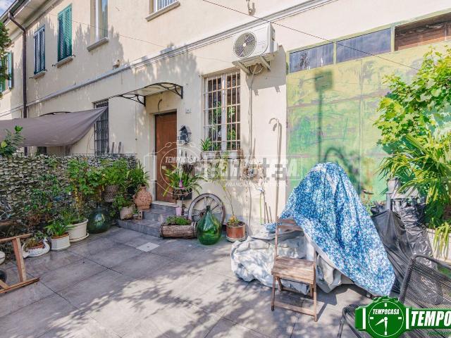Case e ville in vendita di 105 m² in Via Motta San Damiano Pavia