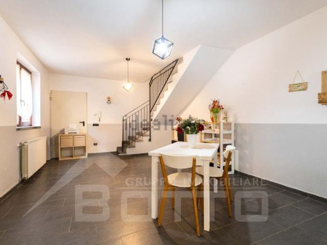 Case e ville in vendita di 105 m² in Località San Antonio, 58