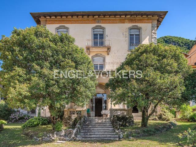 Case e ville in vendita di 1060 m² in Piazza Margherita