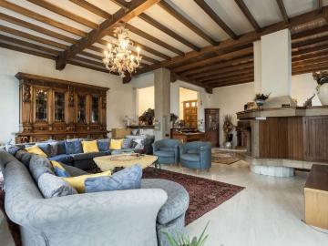 Case e ville in vendita di 1060 m² in Via Don Nazzaro Villa, 30