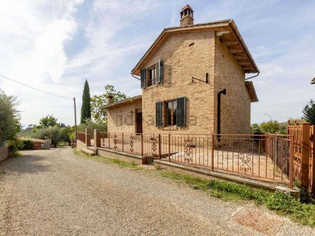Case e ville in vendita di 106 m²