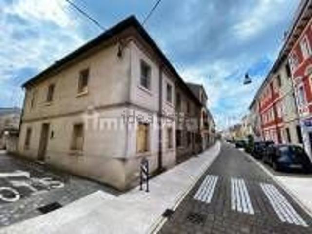 Case e ville in vendita di 106 m²