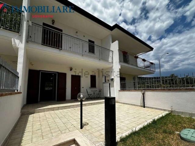 Case e ville in vendita di 106 m² in Via Don Luigi Sturzo