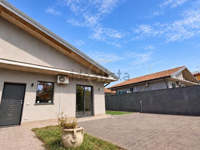 Case e ville in vendita di 107 m² in Via Aristotele, 18