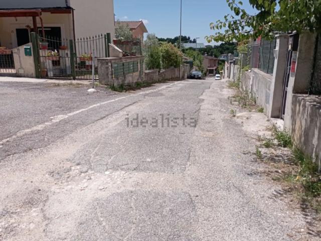 Case e ville in vendita di 108 m² in Via Colle Agnelone