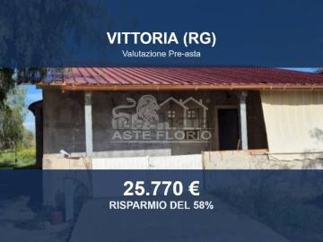 Case e ville in vendita di 108 m² in Via Antonio de Curtis
