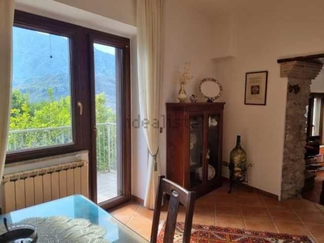 Case e ville in vendita di 109 m² in Via Cassino
