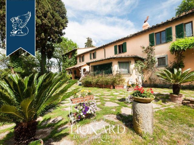 Case e ville in vendita di 1100 m²