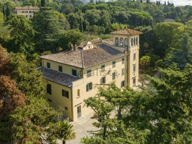 Case e ville in vendita di 1858 m² in Località Salcotto