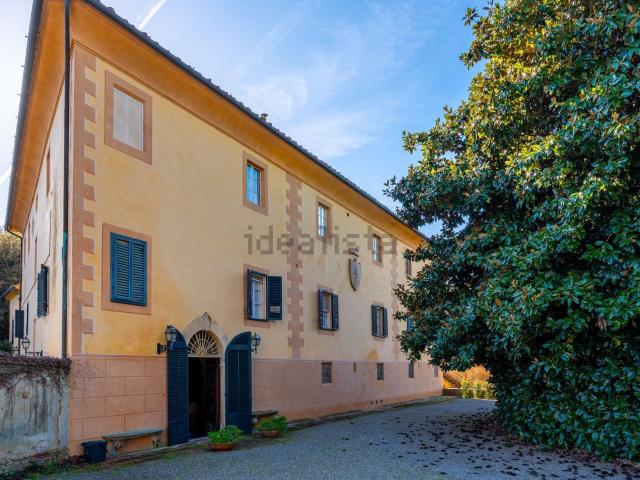 Case e ville in vendita di 1100 m² in Via la Marca