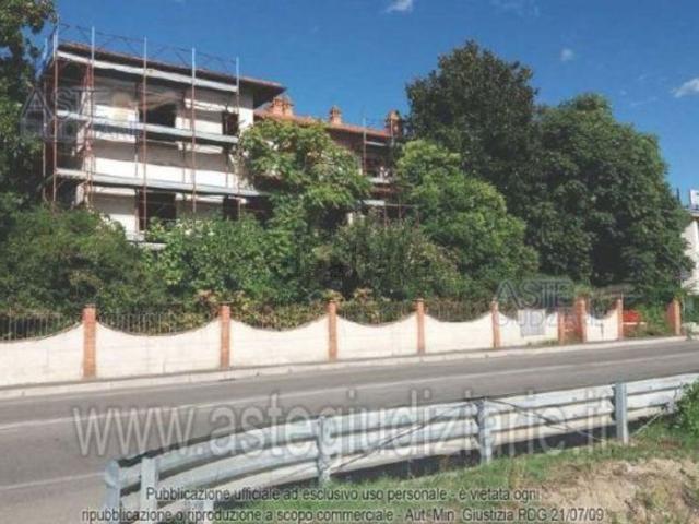 Case e ville in vendita di 1100 m² in Via Poggilupi, 1620