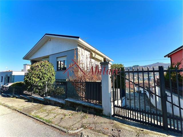 Case e ville in vendita di 110 m²