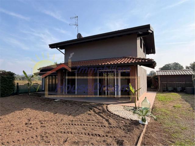Case e ville in vendita di 110 m²