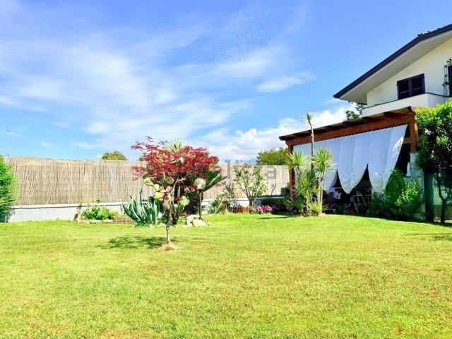 Case e ville in vendita di 110 m²