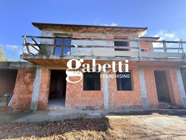 Case e ville in vendita di 110 m² in Via Castelin