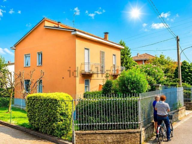 Case e ville in vendita di 110 m² in Via Domenico Grassi
