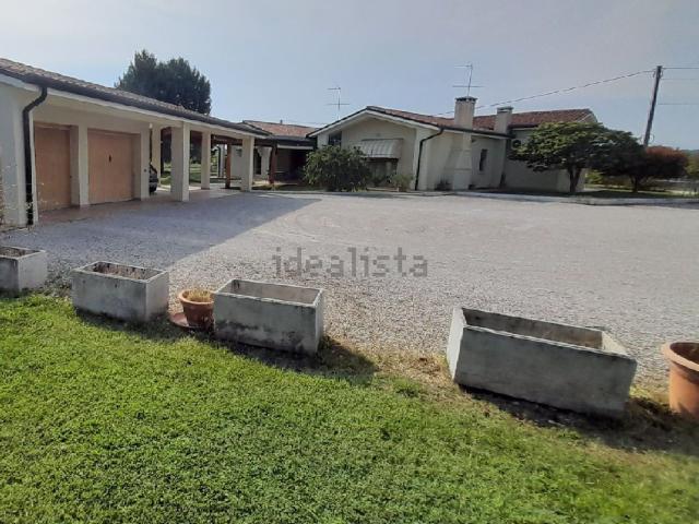 Case e ville in vendita di 110 m² in Via dei Sarin, 15