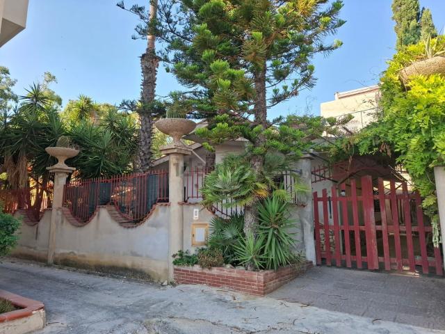 Case e ville in vendita di 110 m² in Contrada Sicciarotta Catalubo, 10