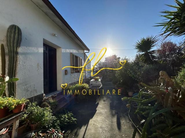 Case e ville in vendita di 110 m² in Località Trappola, 18
