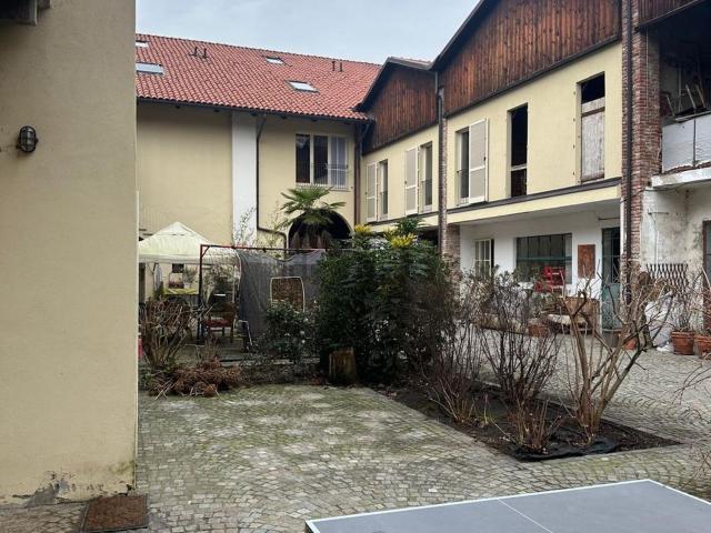 Case e ville in vendita di 110 m² in Strada dei Tetti Bertoglio, 84