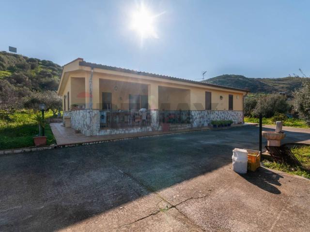 Case e ville in vendita di 110 m² in Strada Provinciale 127
