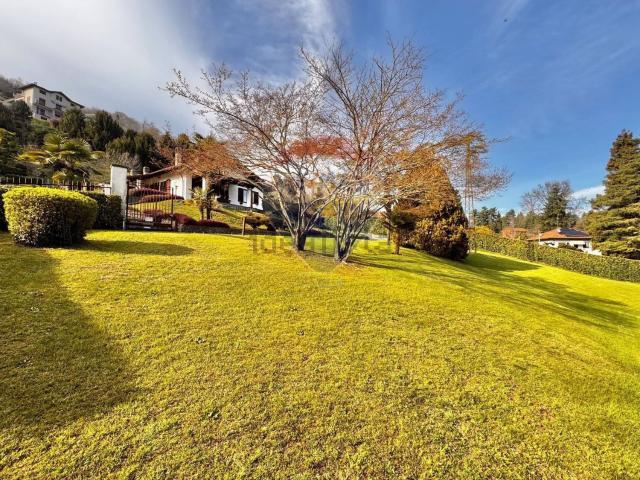 Case e ville in vendita di 111 m²