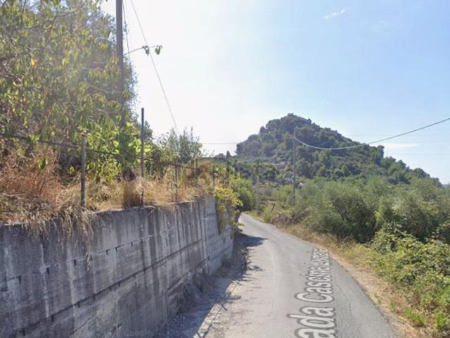 Case e ville in vendita di 111 m² in Strada Cascine Lunaire