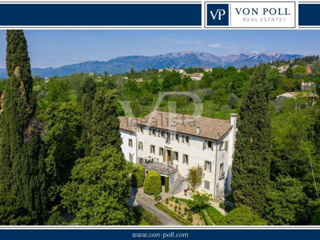 Case e ville in vendita di 1135 m² in Via Foresto Vecchio