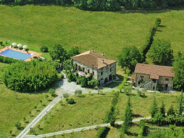 Case e ville in vendita di 1139 m² in Strada Provinciale 30