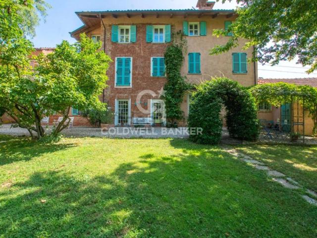 Case e ville in vendita di 1140 m² in Via Asti, 29