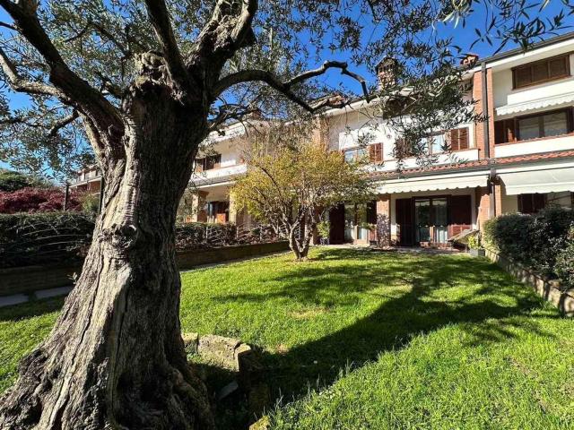 Case e ville in vendita di 114 m² in Via T. Giustetto