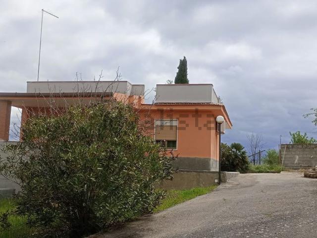 Case e ville in vendita di 114 m² in Contrada Favarella Inferiore