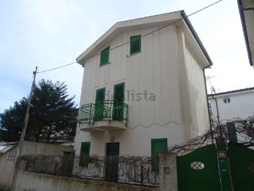 Case e ville in vendita di 115 m² in Via Cassiodoro, 10