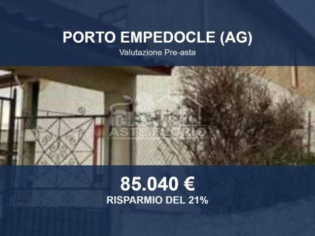Case e ville in vendita di 115 m² in Via delle Fragole, 4
