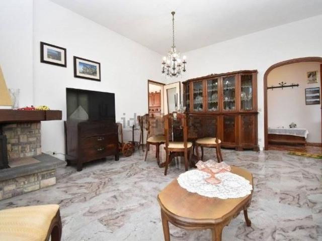 Case e ville in vendita di 115 m² in Via Foccola